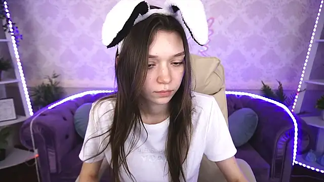 Snapshot of Cherry_Wipe chatting on January 30, 4:34 pm Cherry Wipe online show from January 30, 4:34 pm