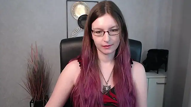 emmaxDelight online show from March 20, 10:21 am