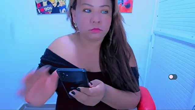 Snapshot of victoria_love89 chatting on December 20, 3:46 am victoria love89 online show from December 20, 3:46 am