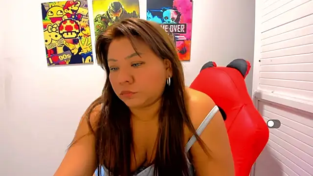 Snapshot of victoria_love89 chatting on January 18, 1:42 am victoria love89 online show from January 18, 1:42 am