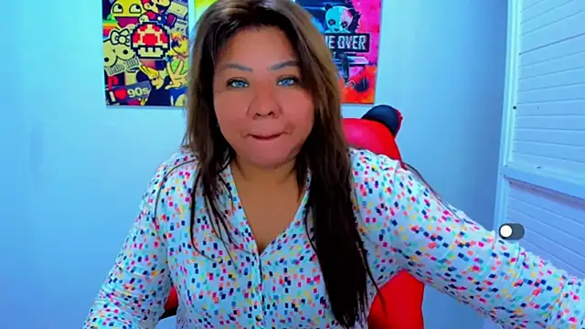 Snapshot of victoria_love89 chatting on February 14, 2:08 am victoria love89 online show from February 14, 2:08 am