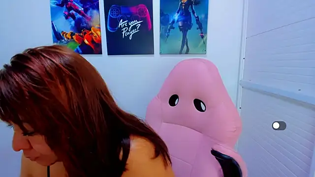 Snapshot of victoria_love89 chatting on July 7, 2:14 am victoria love89 online show from July 7, 2:14 am