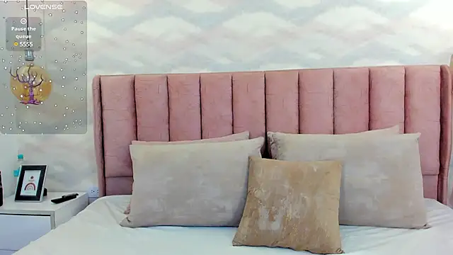 Snapshot of im_gaby_ chatting on December 23, 2:39 pm im gaby online show from December 23, 2:39 pm