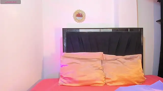 lilithTeen1  online show from January 19, 12:36 am