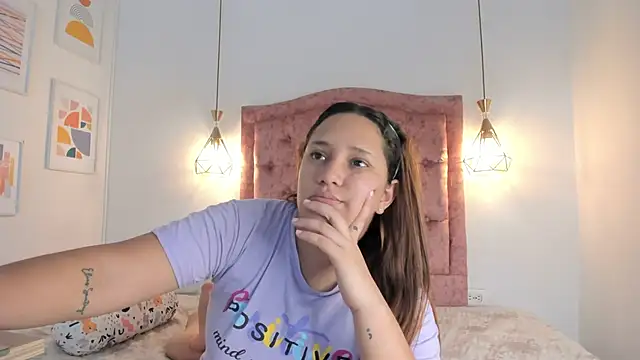 Snapshot of aprill21_ chatting on February 27, 2:10 pm aprill21 online show from February 27, 2:10 pm