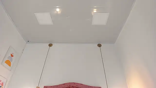 Snapshot of aprill21_ chatting on March 12, 6:11 pm aprill21 online show from March 12, 6:11 pm