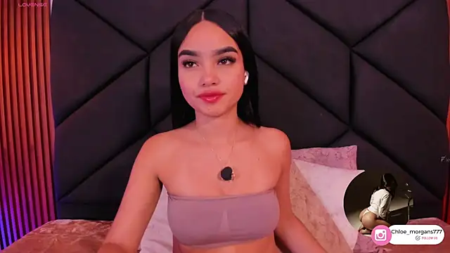 Chloe Morgans online show from October 3, 11:40 am