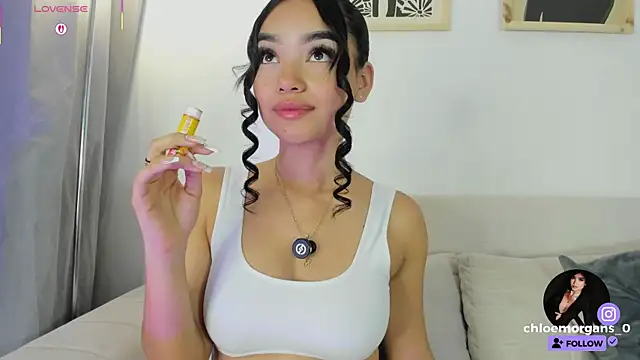 Chloe Morgans online show from May 31, 9:05 am