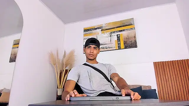 Snapshot of zander_2120 chatting on September 27, 1:05 pm zander 2120 online show from September 27, 1:05 pm