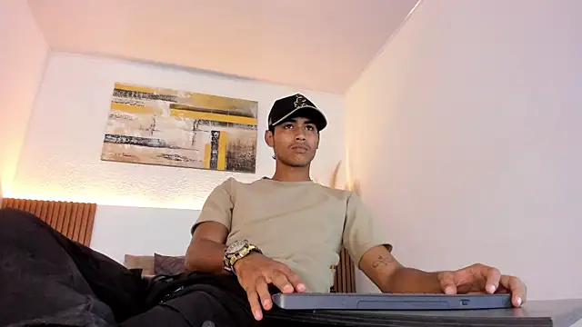 zander 2120 online show from April 7, 1:00 pm