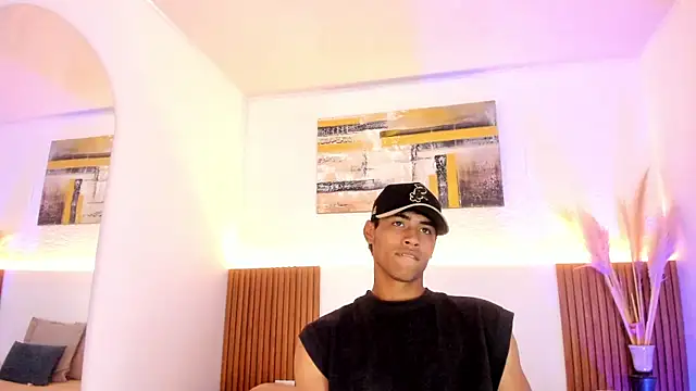Snapshot of zander_2120 chatting on May 6, 12:54 pm zander 2120 online show from May 6, 12:54 pm