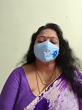 neelu-hoty online show from September 20, 1:01 pm