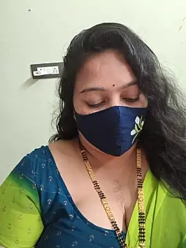 neelu-hoty online show from March 5, 5:20 pm