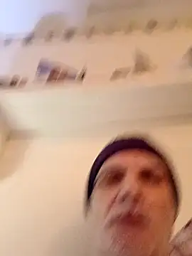 Hand69someguy online show from March 2, 3:13 am