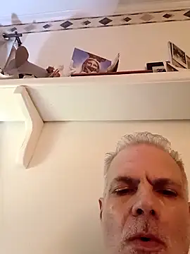 Hand69someguy online show from March 22, 3:09 am