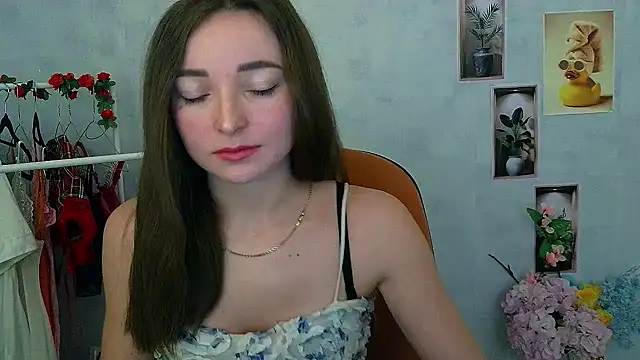  Barbie Kiss  online show from December 16, 2:44 pm