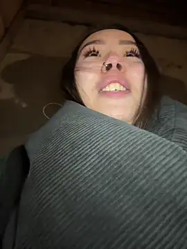 Asian Asami online show from January 10, 4:30 pm