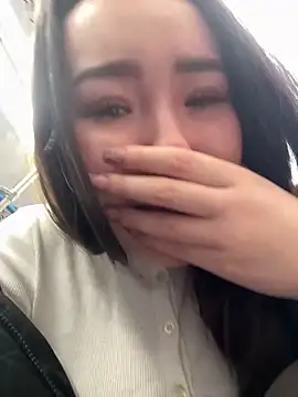 Asian Asami online show from March 8, 2:19 pm