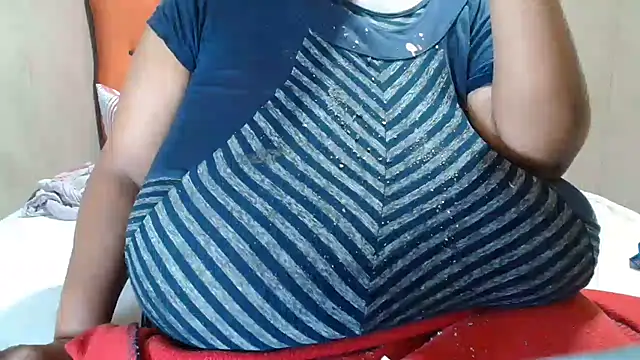 tinagiant online show from November 30, 9:52 pm