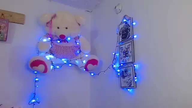 Snapshot of SexyTokio4 chatting on January 14, 5:45 pm SexyTokio4 online show from January 14, 5:45 pm