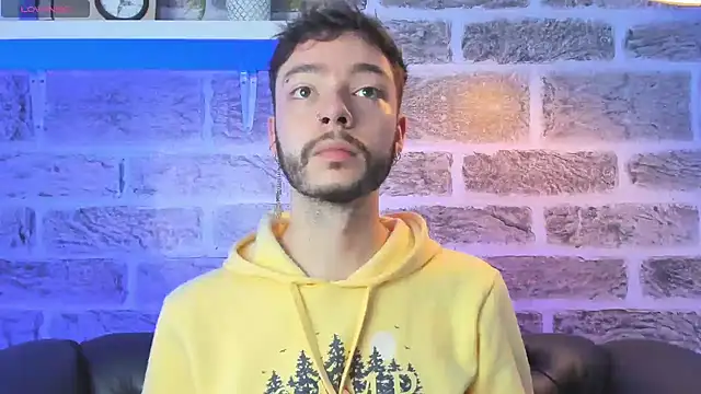 noah ricci online show from November 9, 11:03 pm