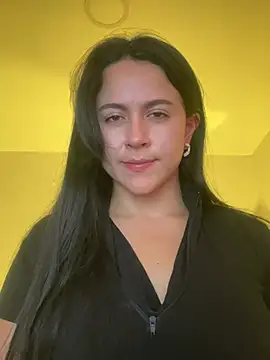 CoralineKam1 online show from February 23, 9:37 pm