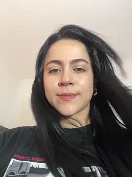 CoralineKam1 online show from March 2, 2:43 pm