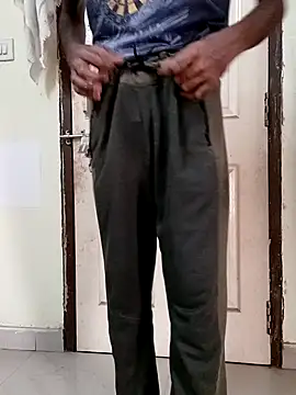 Chocolate stud10 online show from April 10, 7:02 am