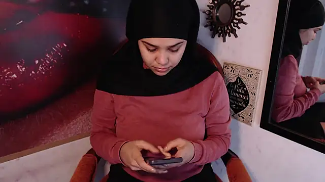 VenussTits97 online show from December 2, 11:40 pm