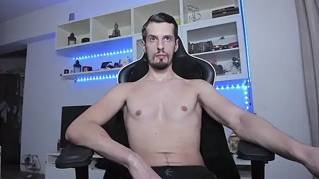 ToddClaytonn online show from October 28, 11:40 pm