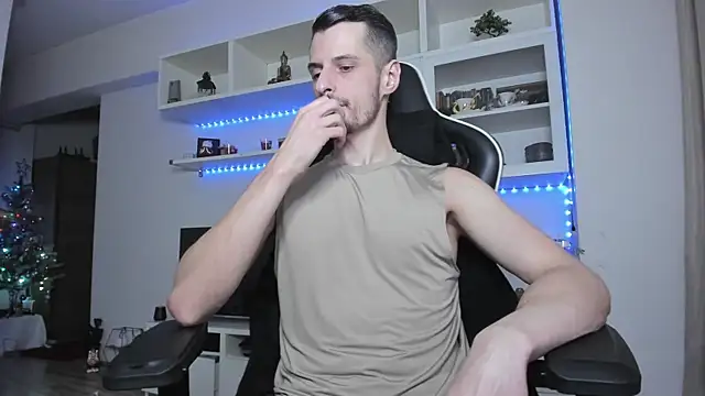 ToddClaytonn online show from January 6, 6:22 pm