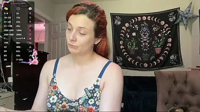 Snapshot of Aria_Fields chatting on June 4, 4:46 pm Aria Fields online show from June 4, 4:46 pm