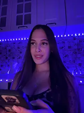 Snapshot of EricaWalls chatting on December 19, 9:17 pm EricaWalls online show from December 19, 9:17 pm