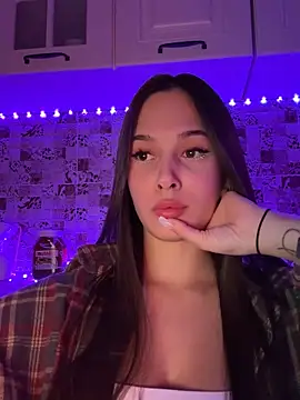 Snapshot of EricaWalls chatting on January 23, 6:14 pm EricaWalls online show from January 23, 6:14 pm