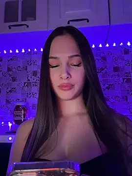 Snapshot of EricaWalls chatting on February 2, 2:17 am EricaWalls online show from February 2, 2:17 am