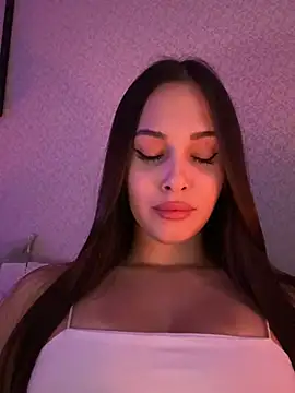 Snapshot of EricaWalls chatting on February 3, 8:03 pm EricaWalls online show from February 3, 8:03 pm