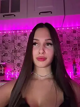 Snapshot of EricaWalls chatting on February 14, 10:25 pm EricaWalls online show from February 14, 10:25 pm