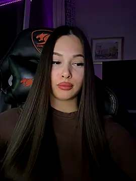 Snapshot of EricaWalls chatting on November 5, 8:42 pm EricaWalls online show from November 5, 8:42 pm