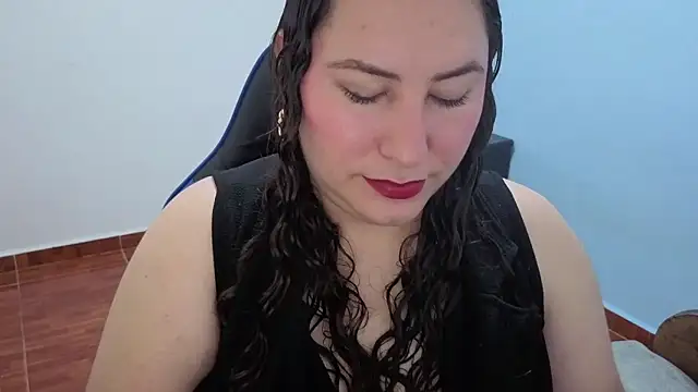 Snapshot of catalina_boobs chatting on June 3, 10:15 pm catalina boobs online show from June 3, 10:15 pm