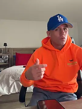 PeytonJohnn online show from November 3, 5:03 pm