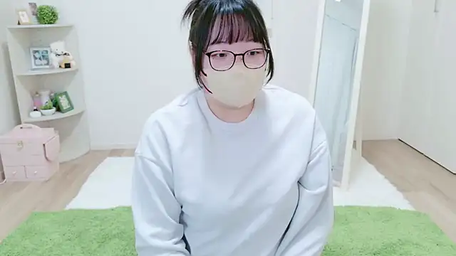 Snapshot of o-Aya-o chatting on February 11, 3:18 pm o-Aya-o online show from February 11, 3:18 pm