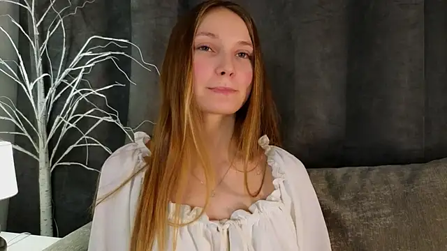 Snapshot of MonaEldon chatting on January 18, 4:15 am MonaEldon online show from January 18, 4:15 am