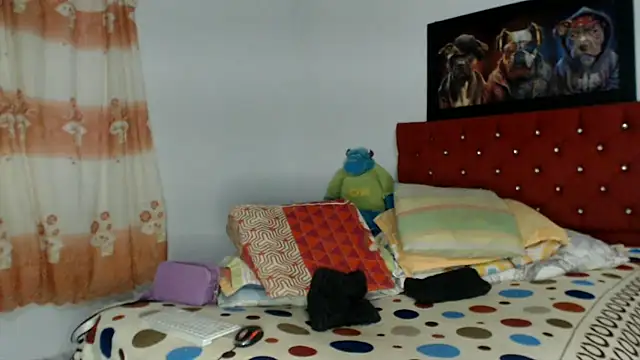 Snapshot of dirtycouplehot2 chatting on February 23, 10:20 pm dirtycouplehot2 online show from February 23, 10:20 pm