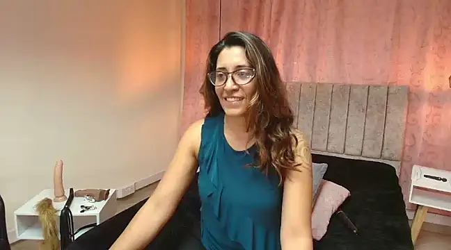 VioletaScott  online show from February 17, 6:59 pm