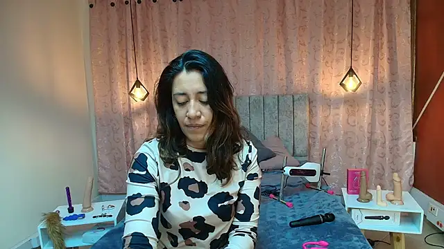 VioletaScott  online show from November 24, 1:44 pm