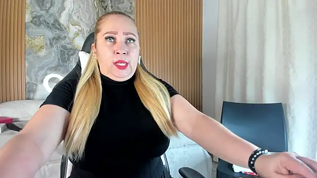 Danna topless online show from December 5, 12:03 pm