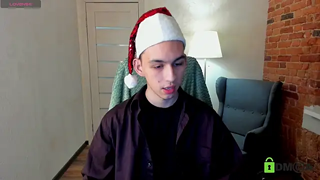 Snapshot of Ul_Tima chatting on December 20, 8:34 pm Ul Tima online show from December 20, 8:34 pm