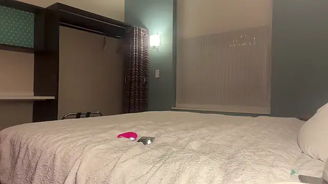 Snapshot of londonsfantasy chatting on September 25, 4:49 am londonsfantasy online show from September 25, 4:49 am