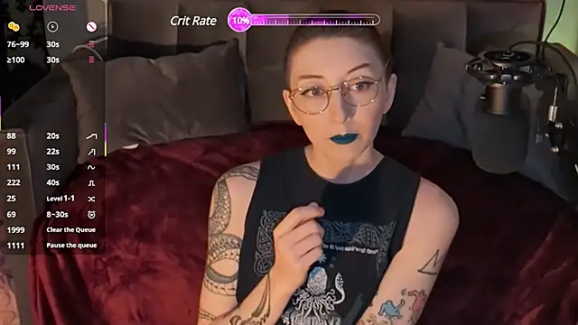 Snapshot of lovelylucyy chatting on February 9, 11:25 pm lovelylucyy online show from February 9, 11:25 pm