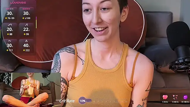 Snapshot of lovelylucyy chatting on March 3, 8:32 pm lovelylucyy online show from March 3, 8:32 pm